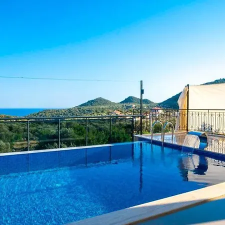 Tanyeri Villa Willa *