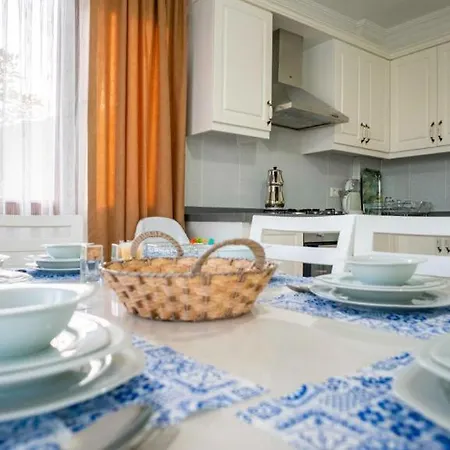 Tanyeri Villa Willa *